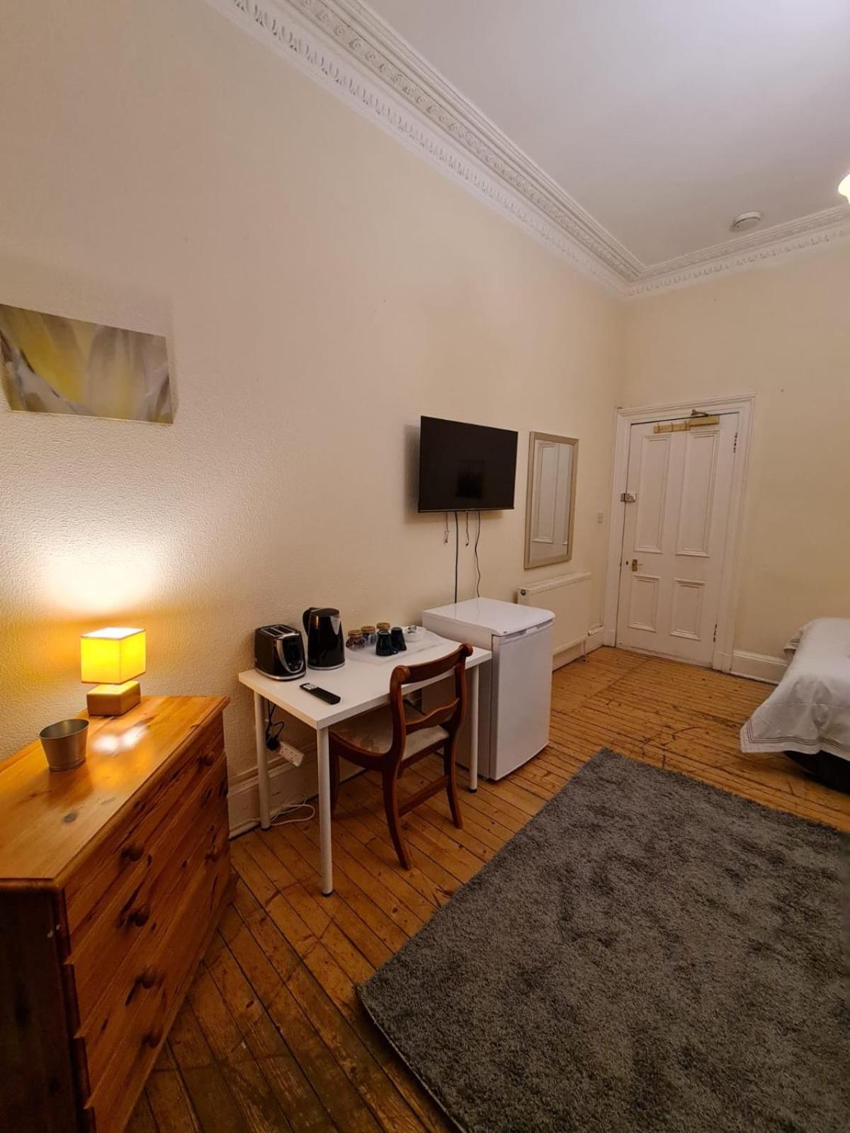 Haymarket Station Rooms Эдинбург Экстерьер фото